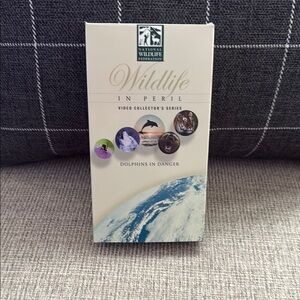 Wildlife in Peril Video Collector's Series VHS Tape